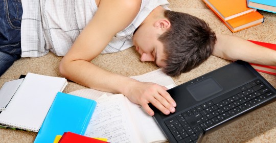 does homework lead to less sleep